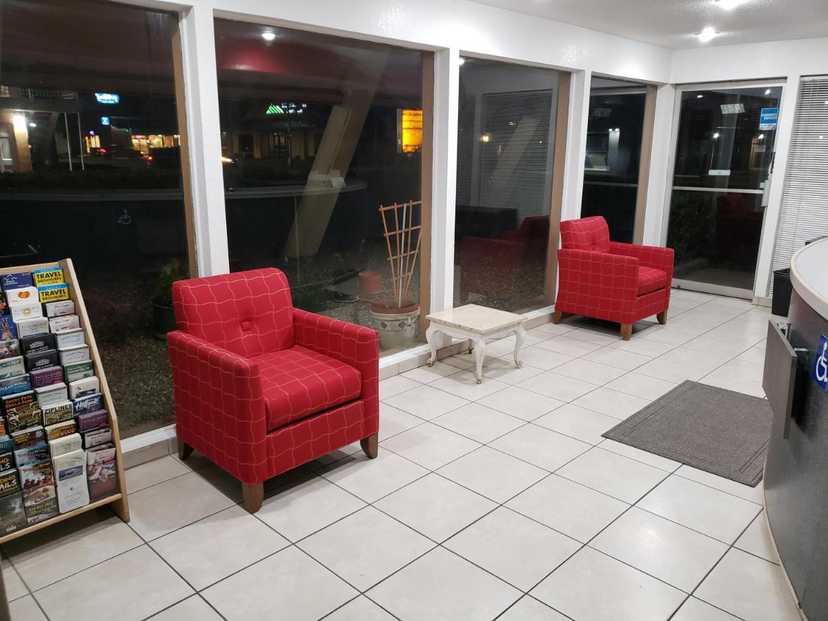 Shasta Lodge Redding Bagian luar foto