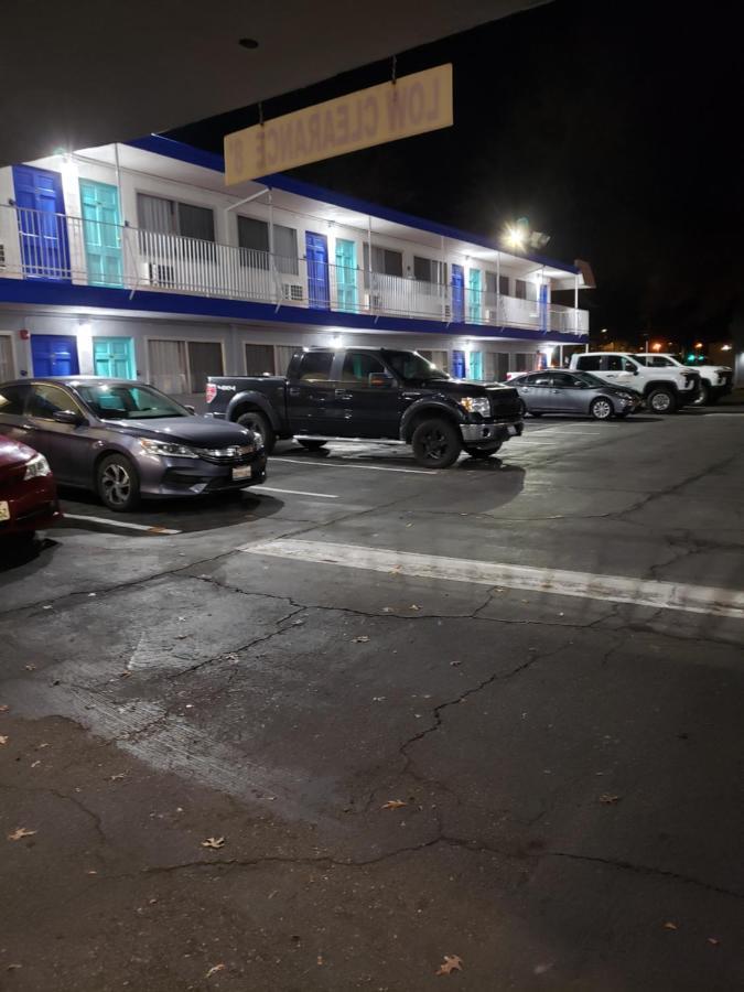 Shasta Lodge Redding Bagian luar foto