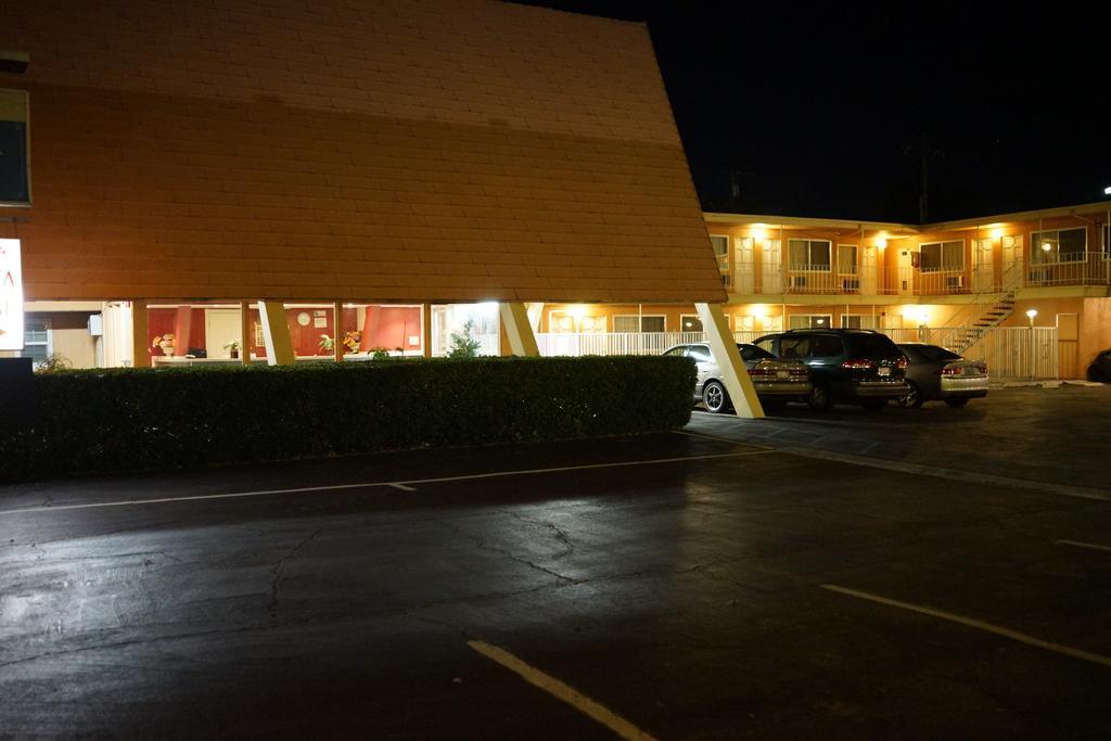 Shasta Lodge Redding Bagian luar foto