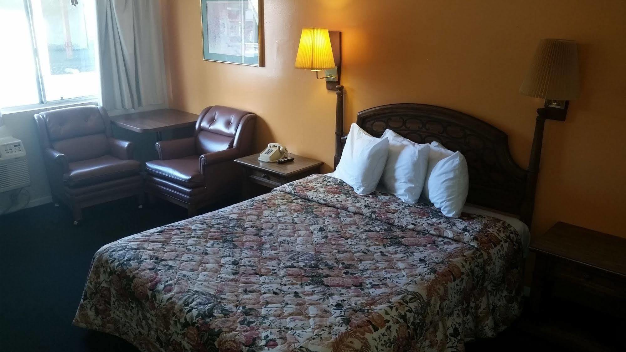Shasta Lodge Redding Bagian luar foto