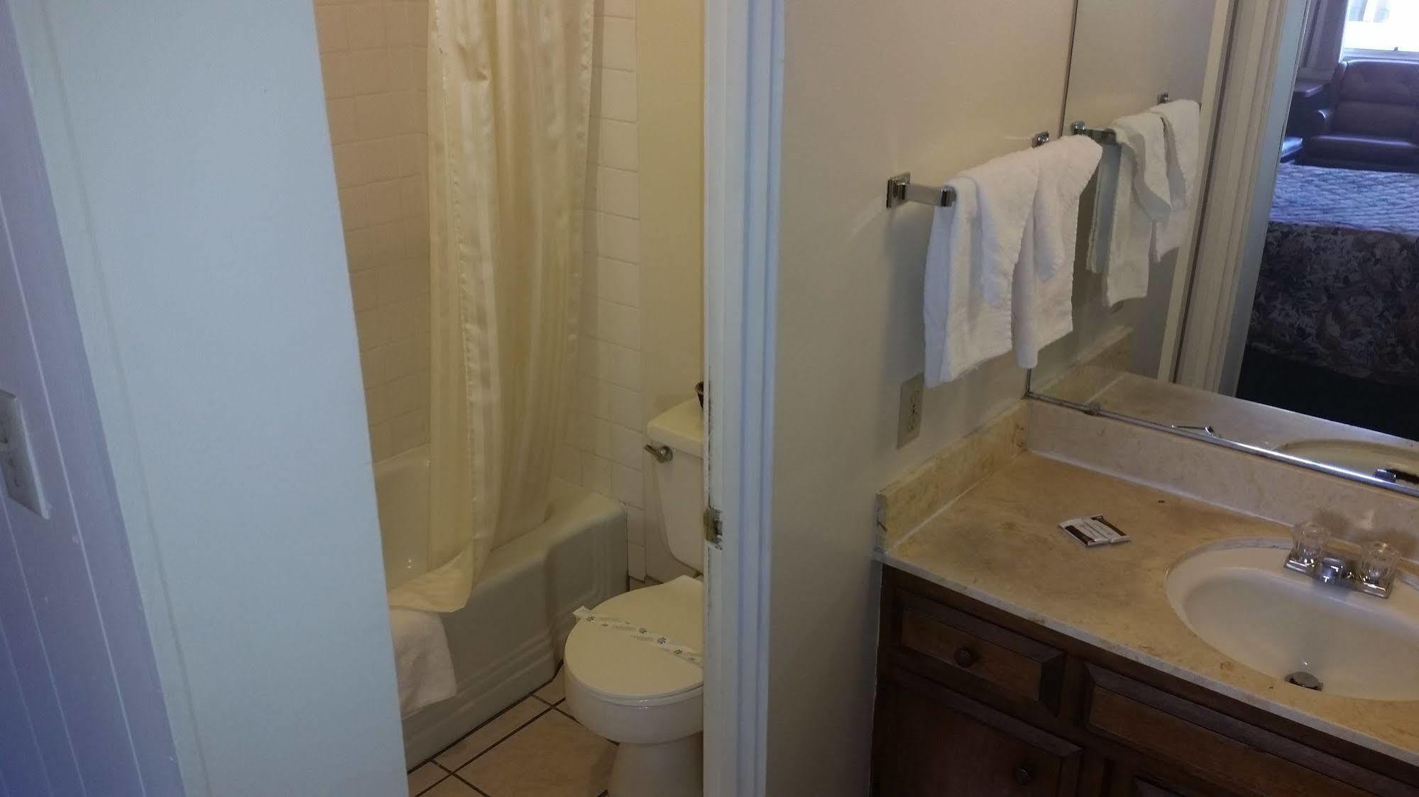Shasta Lodge Redding Bagian luar foto