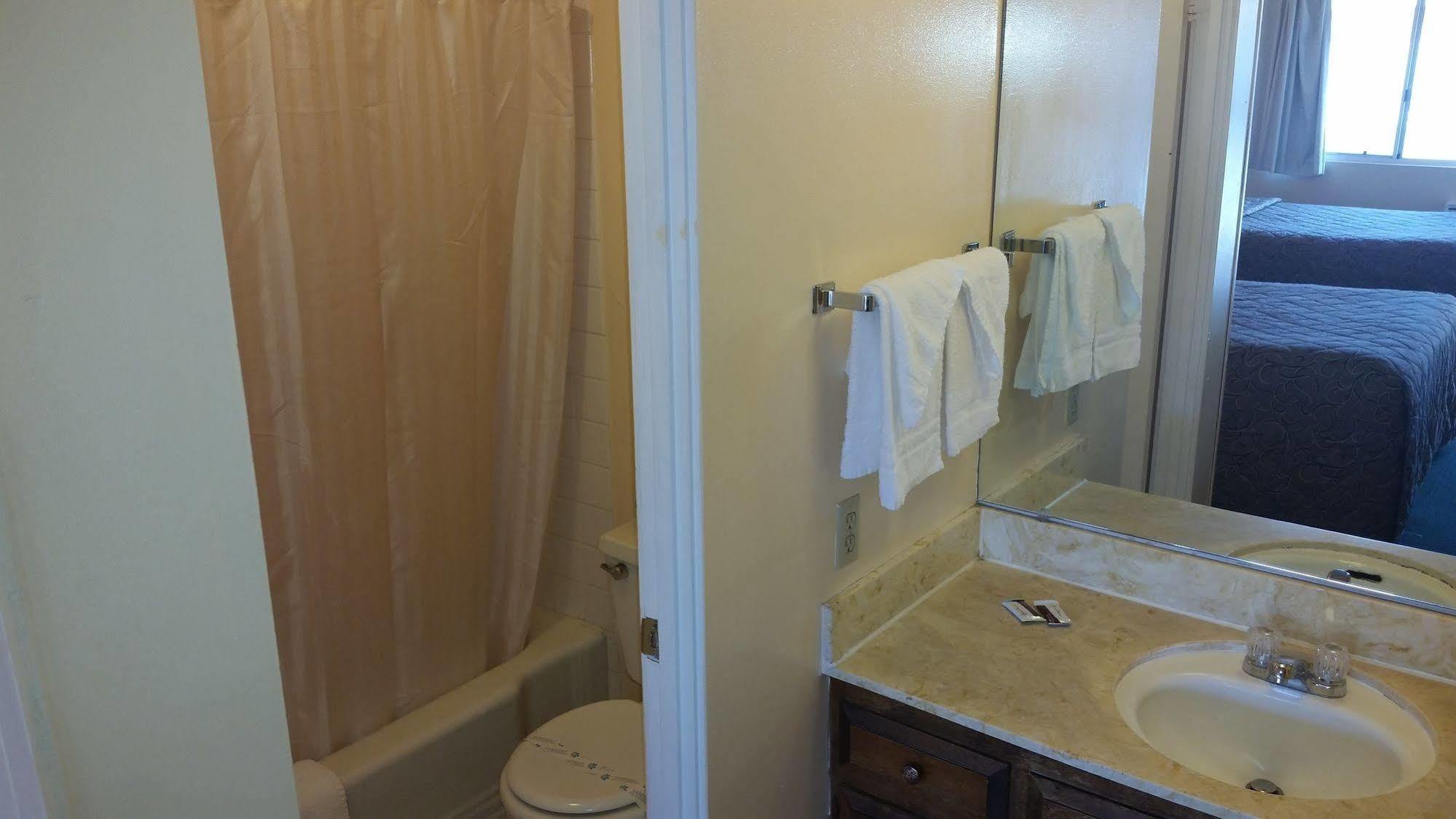 Shasta Lodge Redding Bagian luar foto