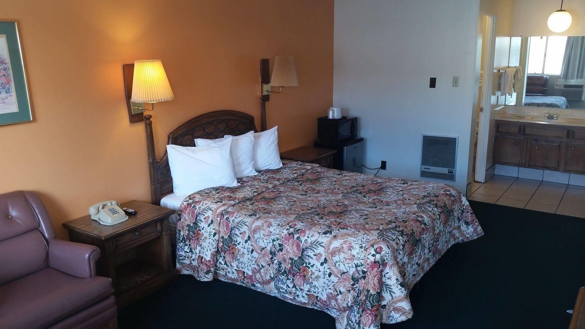 Shasta Lodge Redding Bagian luar foto