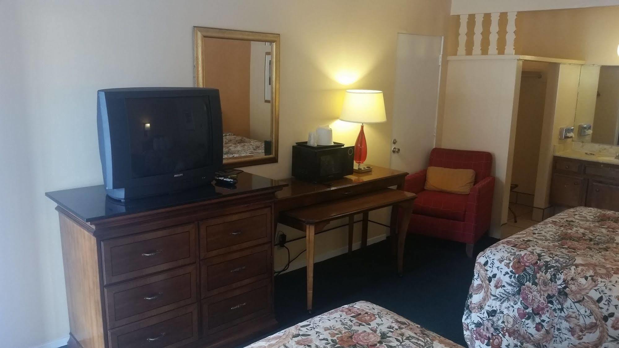 Shasta Lodge Redding Bagian luar foto