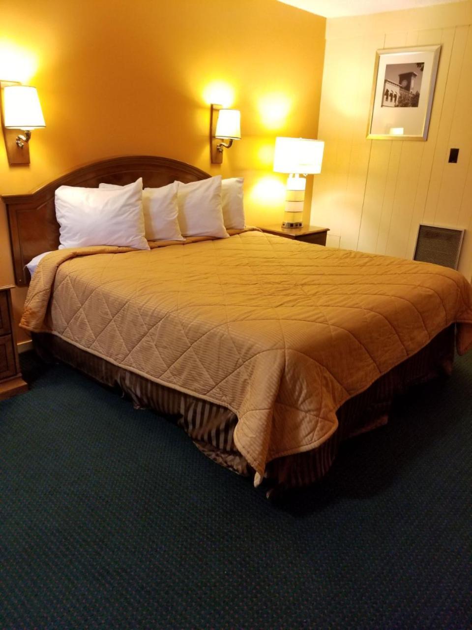 Shasta Lodge Redding Bagian luar foto